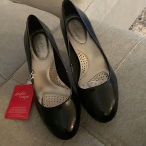 Dexflex Comfort black heels
